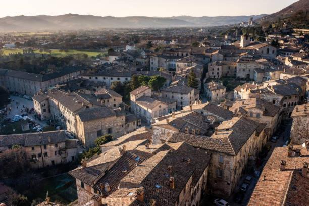 La Dimora Di Pietra Gubbio Exterior foto