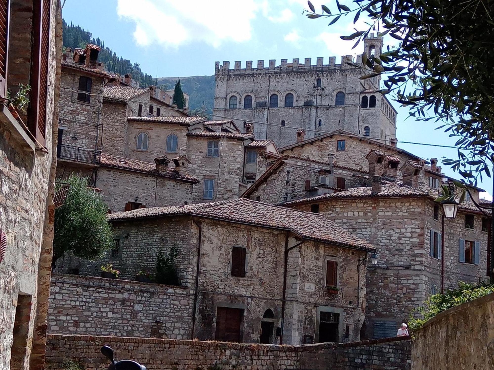 La Dimora Di Pietra Gubbio Exterior foto